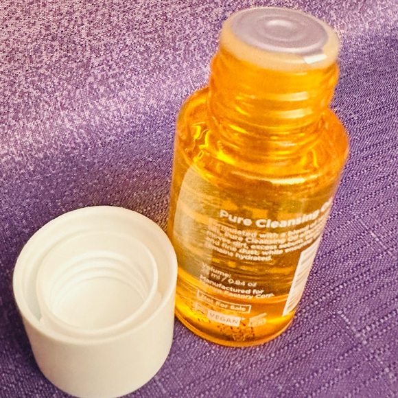 MA:NYO Pure Cleansing Oil - Picture 3 of 4